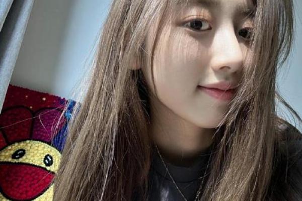 八字看哪些女孩是素颜美女