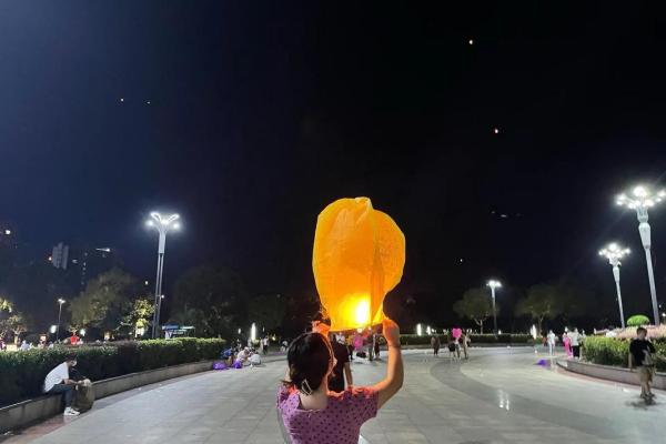 风水上中秋节放孔明灯的来历寓意