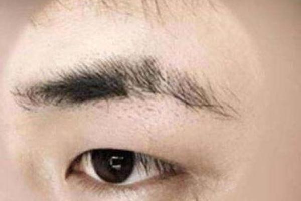 男人眉毛八字眉下垂 控制脾气方可成就大事