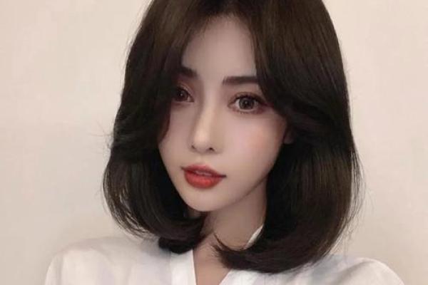 都说八字刘海特别好看，还真是这样，众刘海表示甘拜下风
